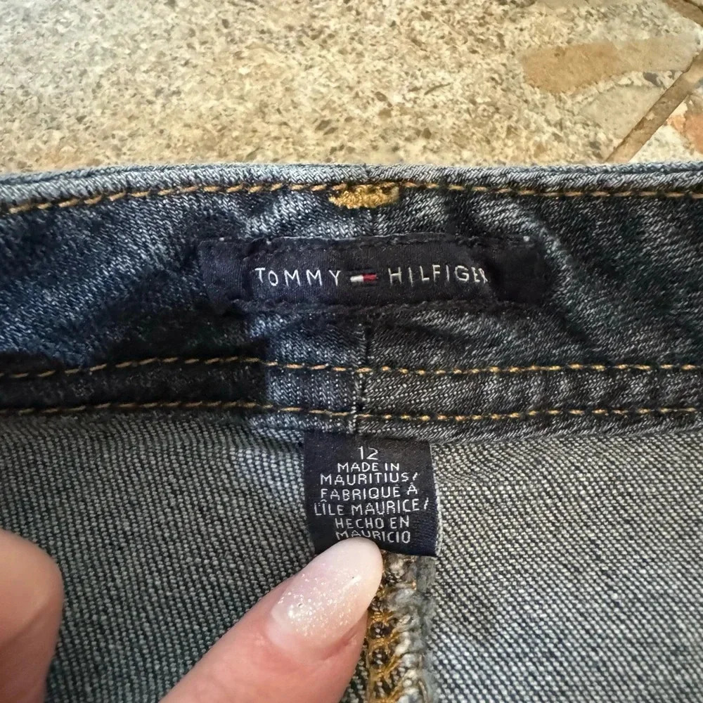 tommy hilfiger y2k denim skirt - Picture 3 of 4